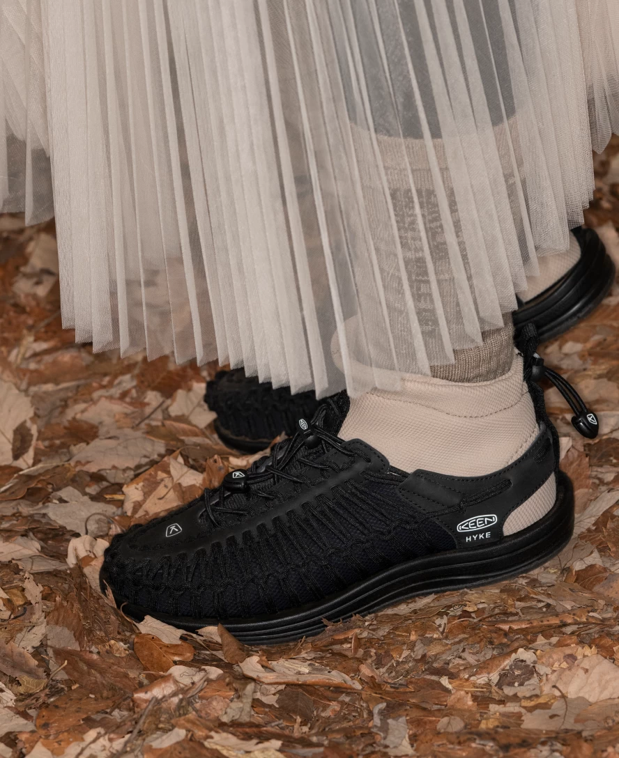 Keen Women's UNEEK High Top X HYKE | HYKE Black - Image 9