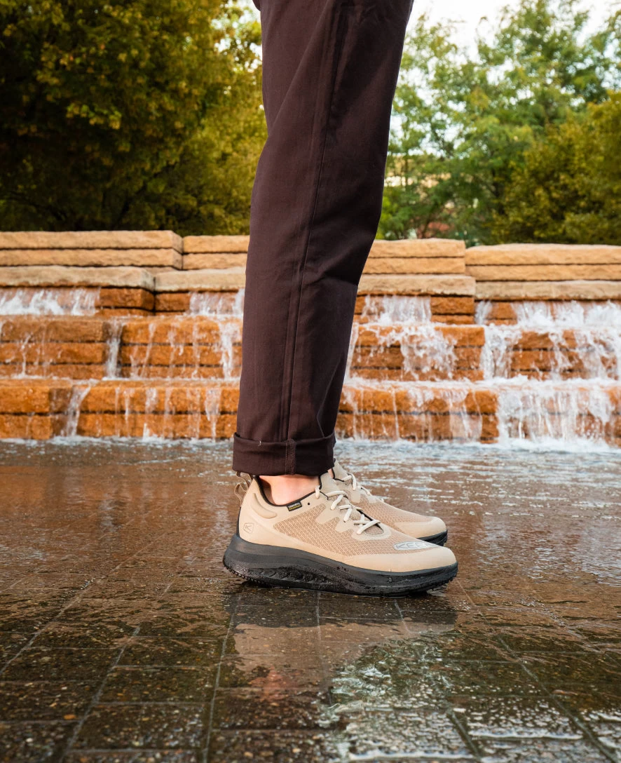 Keen Men's WK400 Waterproof Walking Shoe | Timberwolf/Black - Image 8