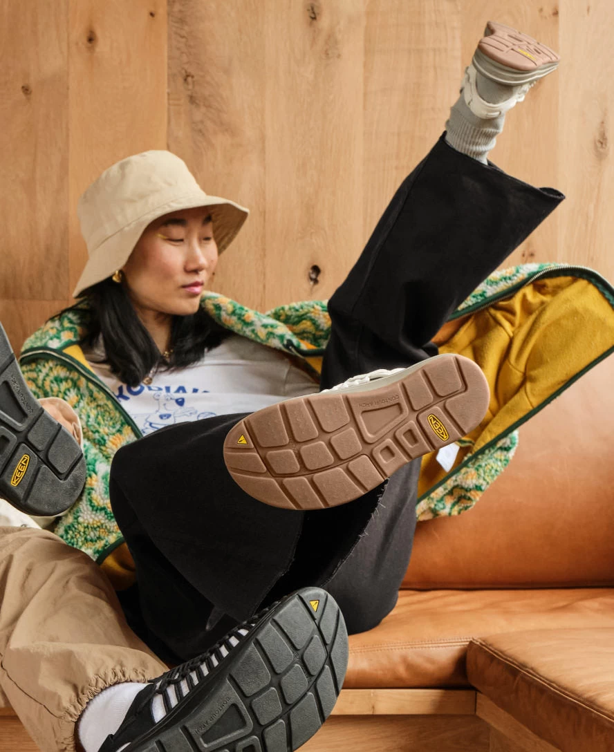 Keen Women's UNEEK Sneaker | Sea Moss/Tangerine - Image 9