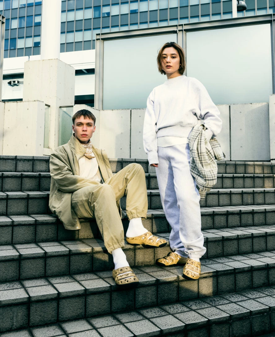 Keen Women's Yogui Arts Clog X THC | Caffe Latte Paisley - Image 7