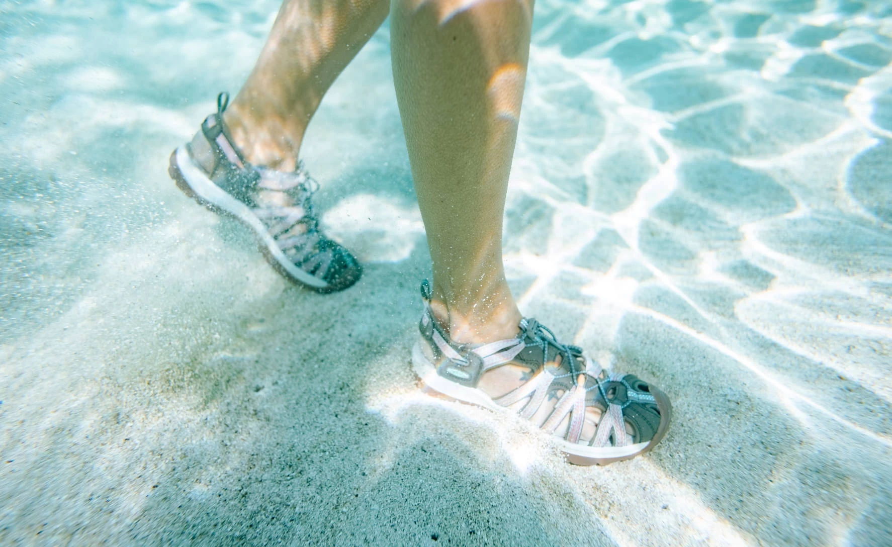 Keen Women's Whisper | Taupe/Coral - Image 7